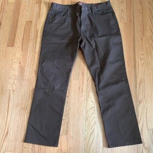 Red Ale men’s pants. Dark Brown size 38/32